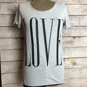 Forever 21 Love shirt small